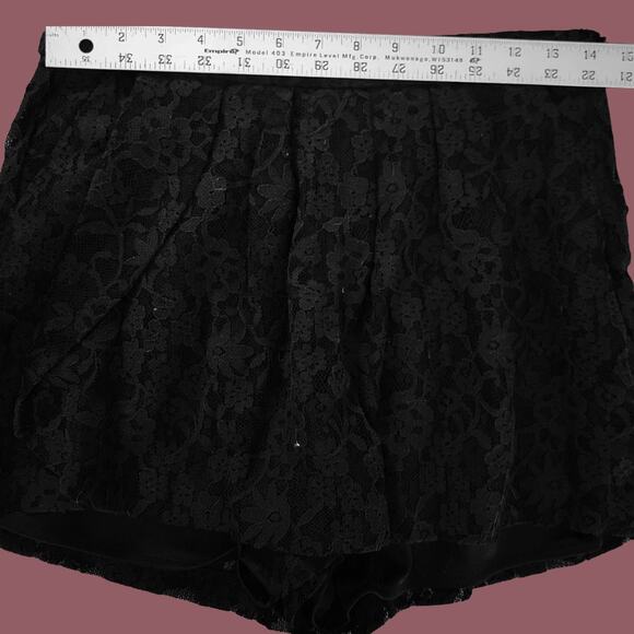 Marilyn Monroe Brand Black Lace "Some Like It Hot" Skort , Size Medium - Picture 5 of 6